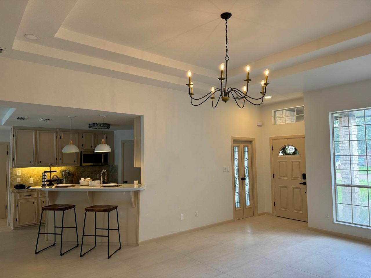 1703 Terrace Dr - Photo 3 of 49