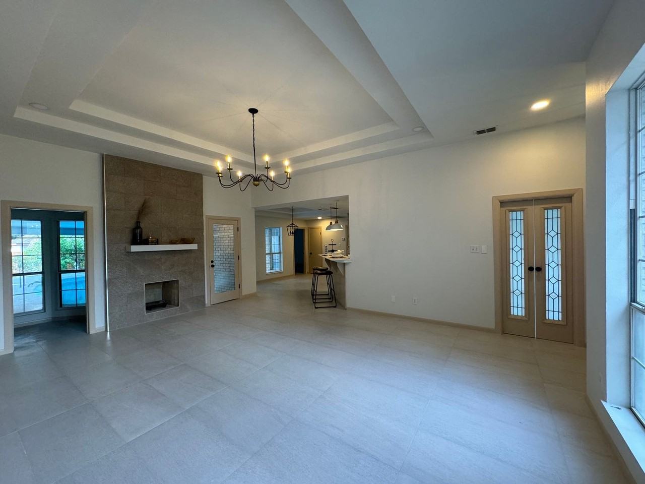 1703 Terrace Dr - Photo 4 of 49