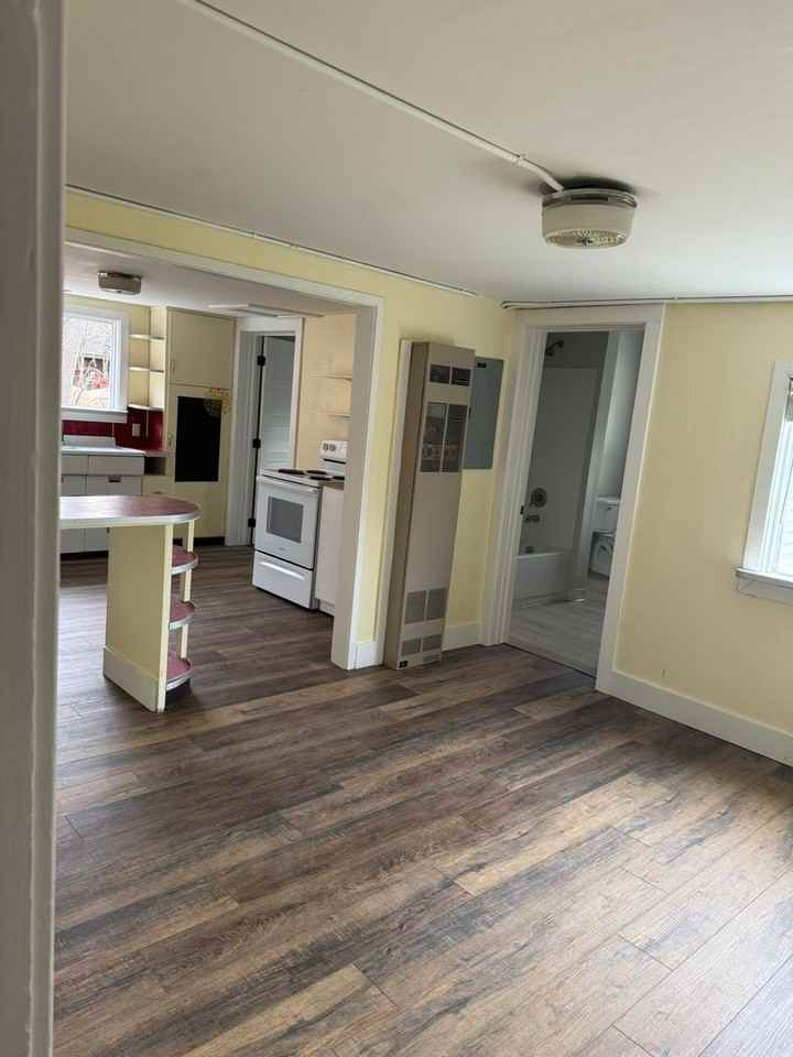 420 S 6th St - Photo 5 of 18