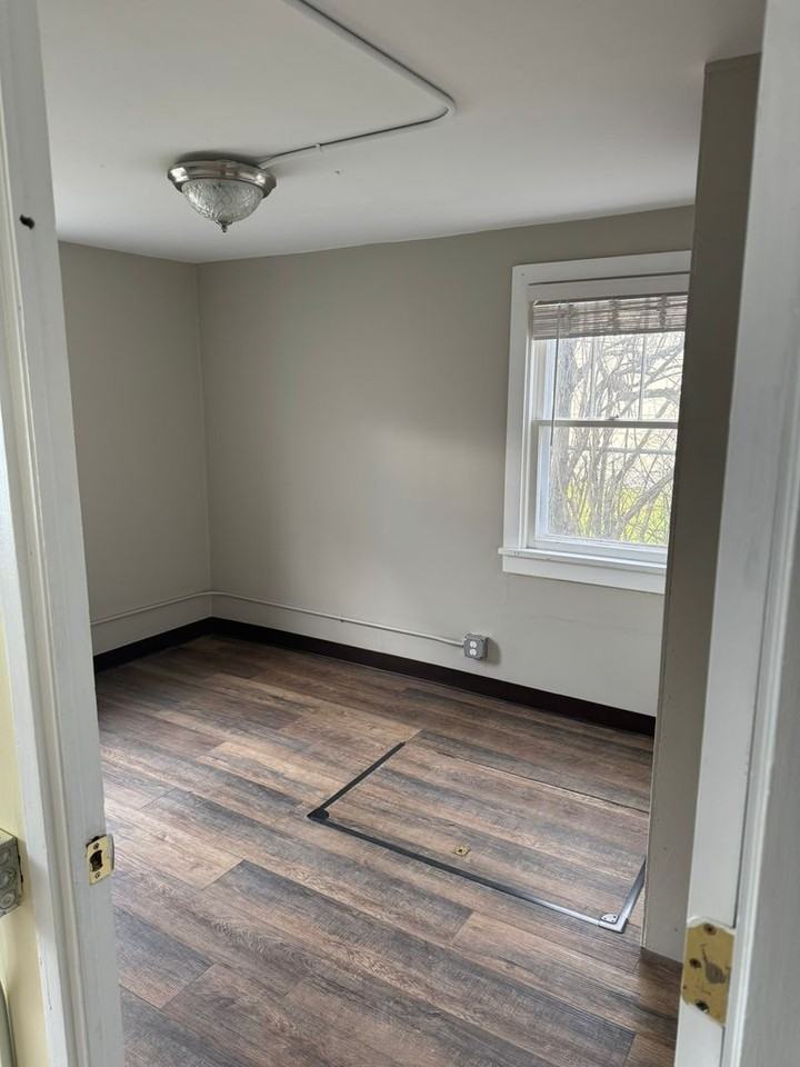 420 S 6th St - Photo 7 of 18