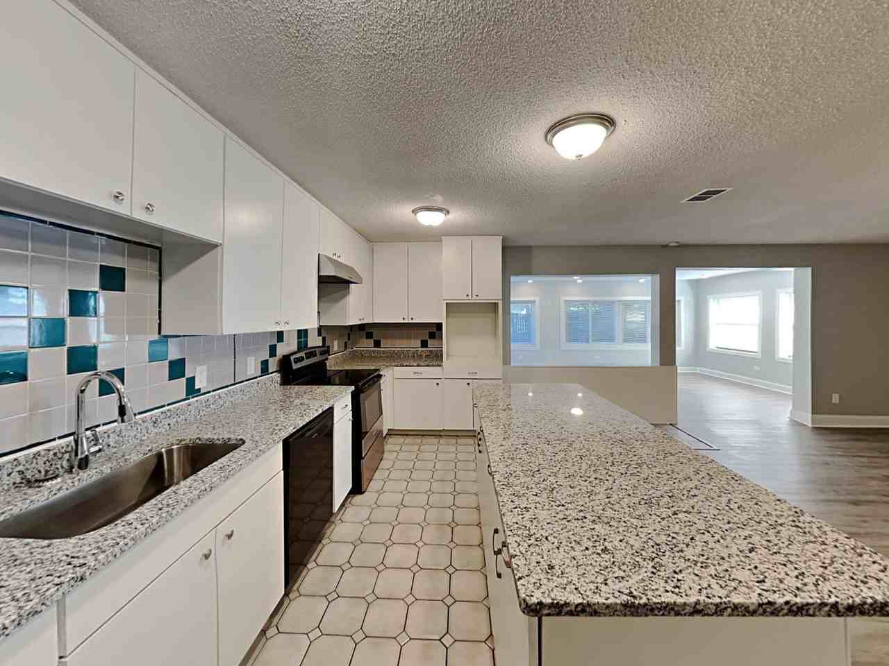 7215 Sharbeth Dr S - Photo 3 of 17