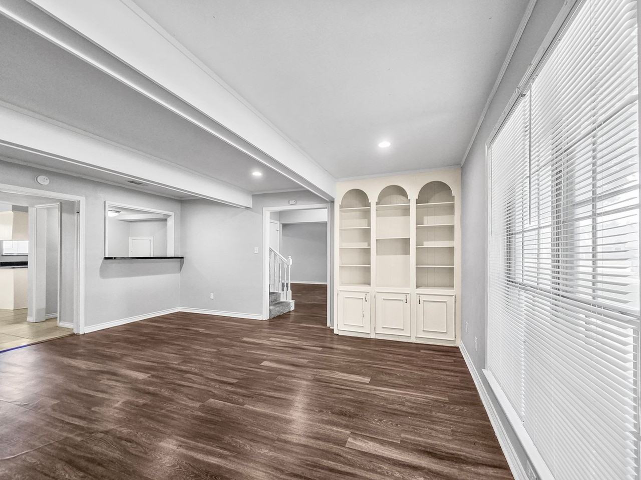 2404 Dalgreen Dr - Photo 6 of 16