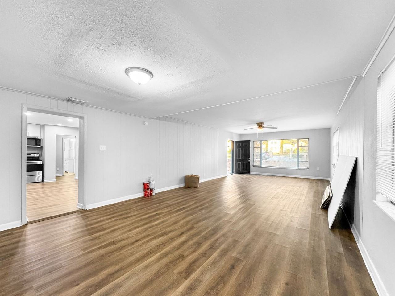 1510 S Miller Rd - Photo 4 of 17