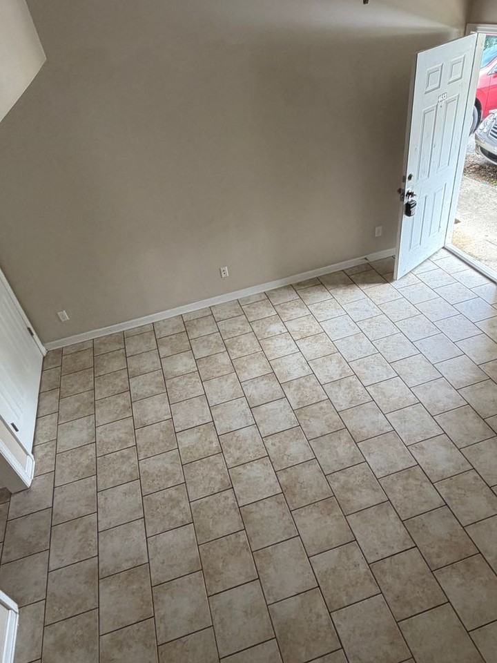 4683 Cary Ln - Photo 2 of 10