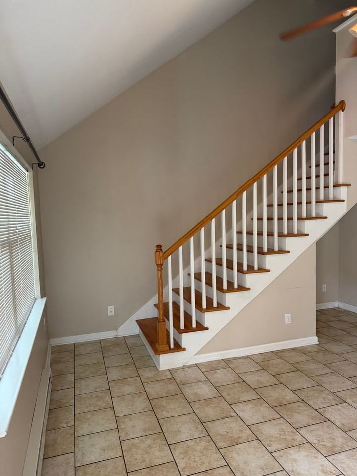 4683 Cary Ln