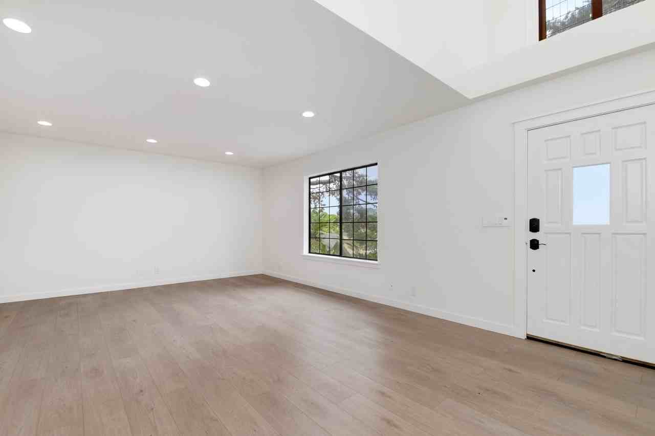 1058 3rd St - Photo 7 of 22