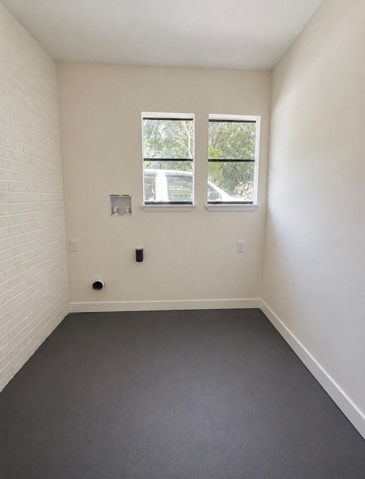 3821 Harrison Rd - Photo 4 of 15