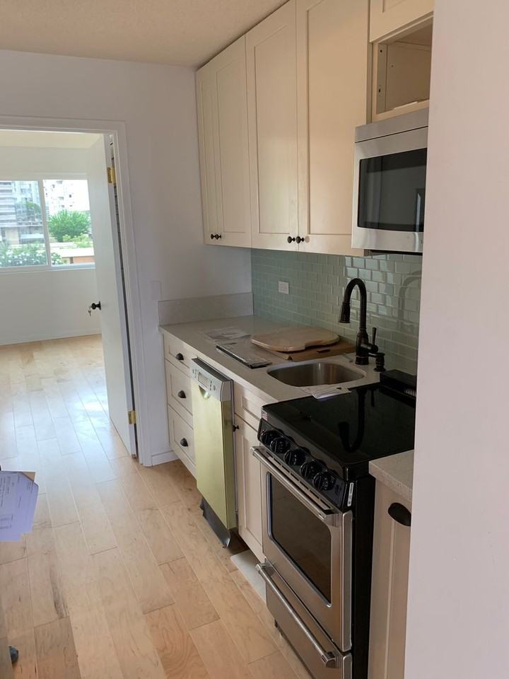 1710 Makiki St #402 - Photo 4 of 6