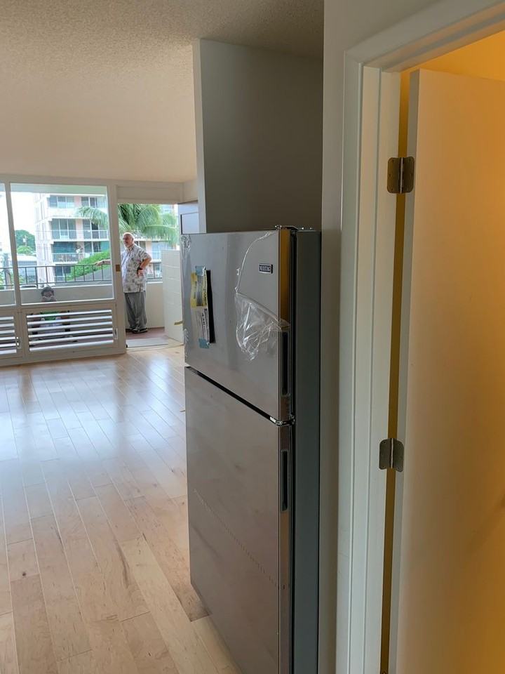 1710 Makiki St #402 - Photo 5 of 6
