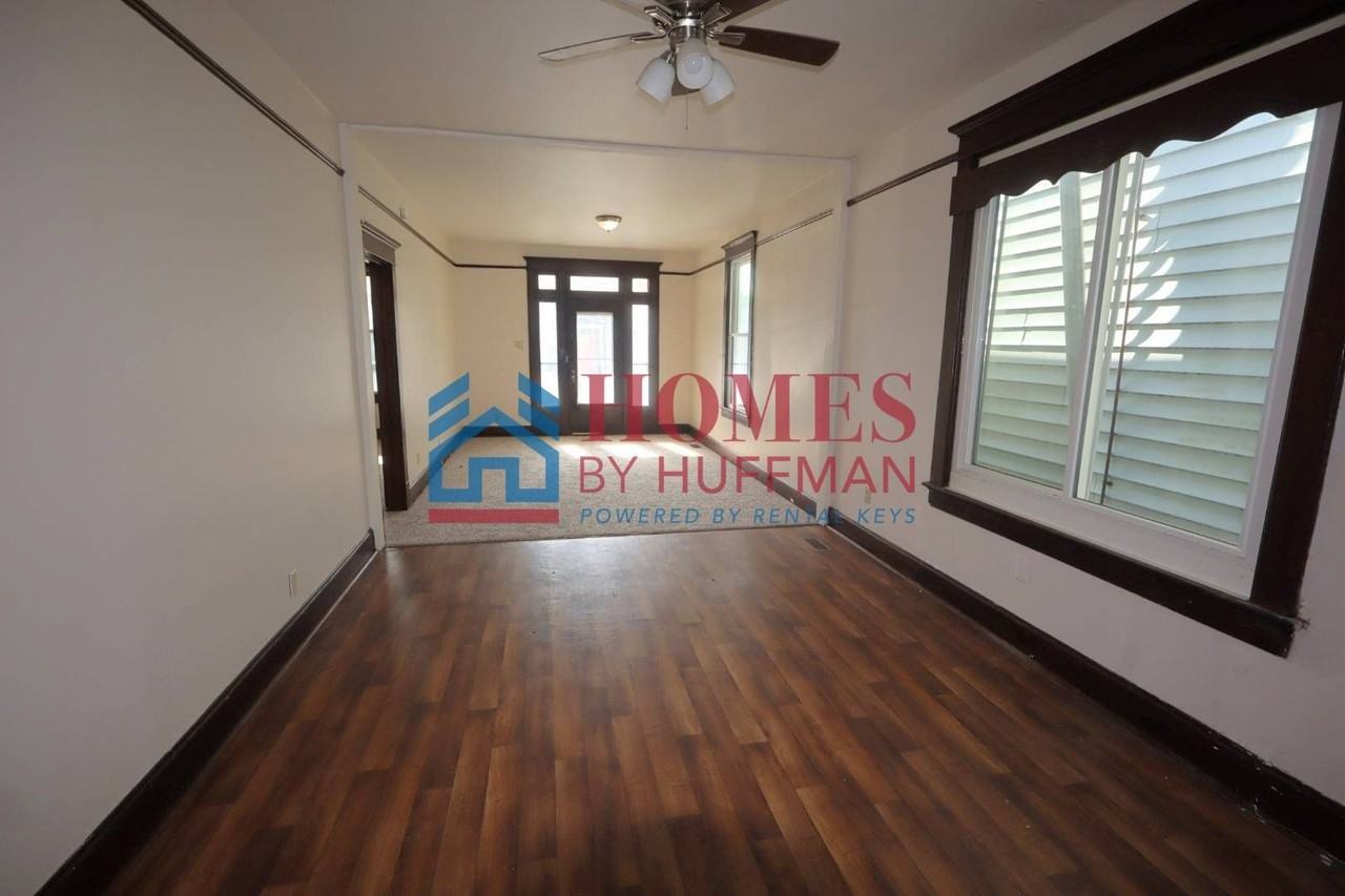 716 Bell Ave - Photo 4 of 17