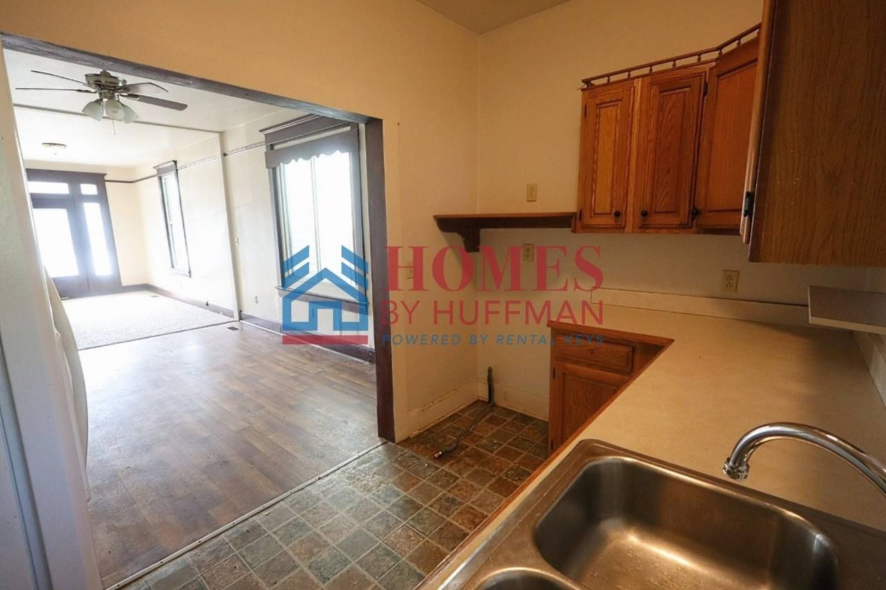 716 Bell Ave - Photo 6 of 17