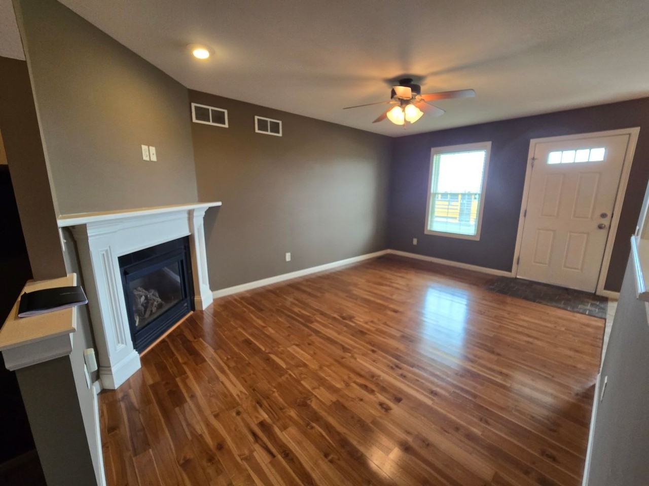 3526 Shepard Rd - Photo 4 of 18
