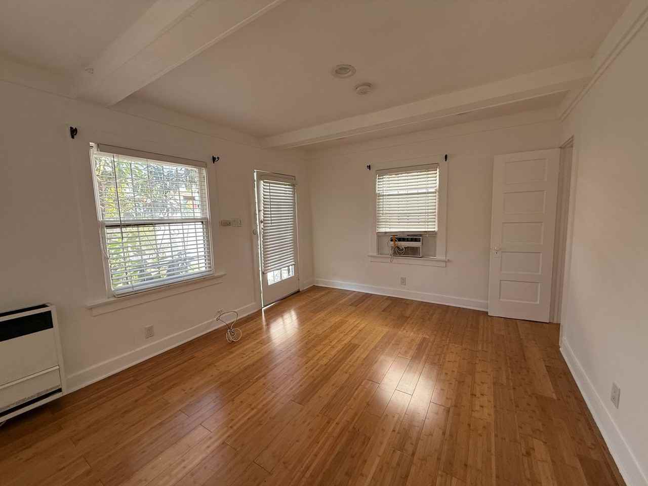 6028 Eleanor Ave - Photo 4 of 14