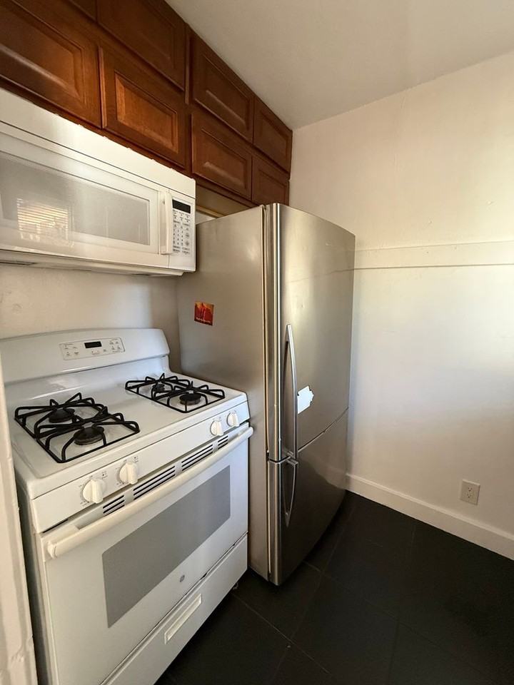 6028 Eleanor Ave - Photo 6 of 14