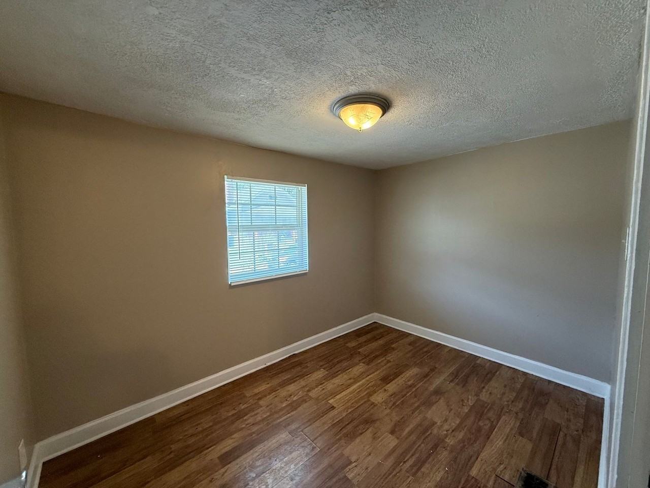 423 Eastern Ave - Photo 3 of 13