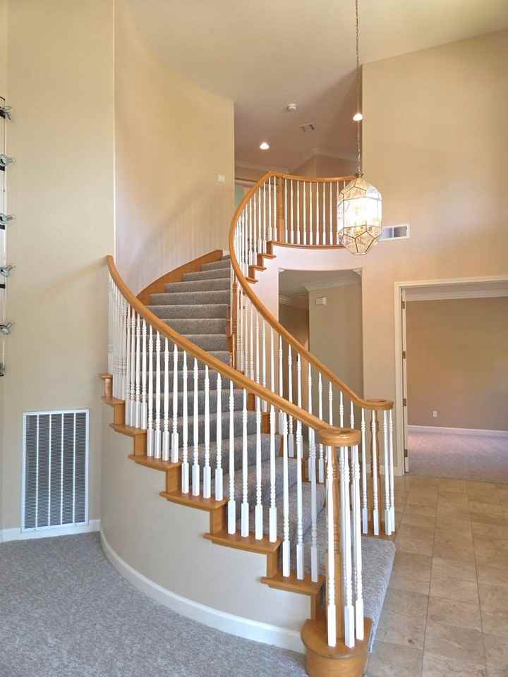 206 Murcia Ct - Photo 4 of 37
