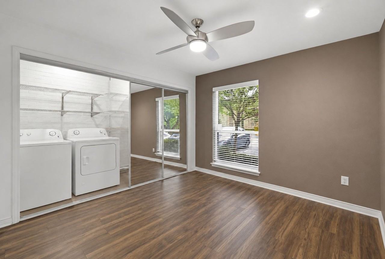 15909 Stillwood St - Photo 5 of 15
