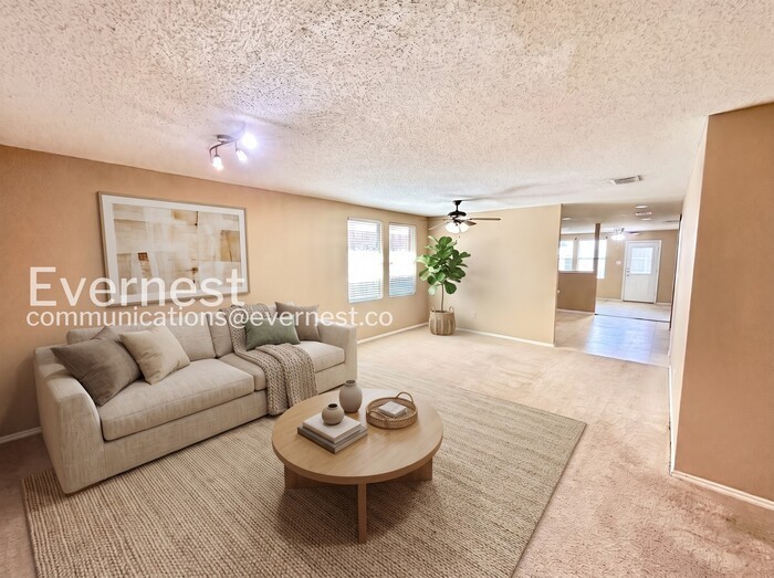 3422 Lipizzan Dr - Photo 3 of 27