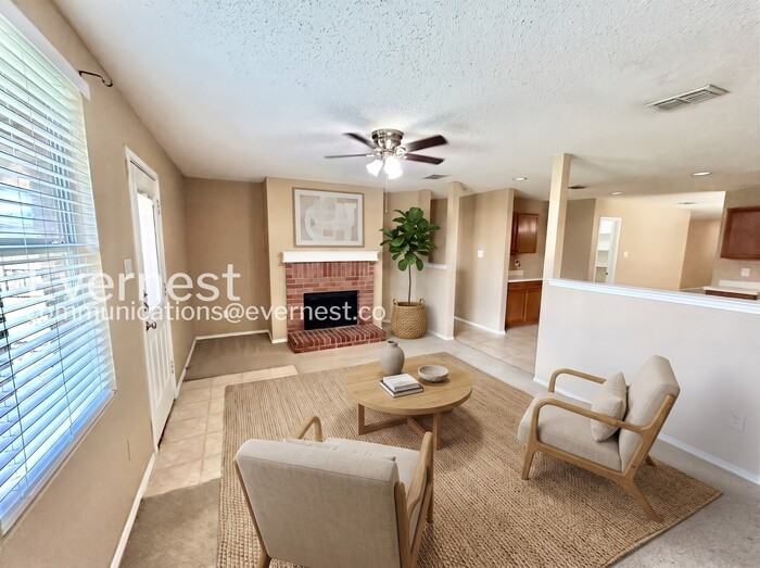 3422 Lipizzan Dr - Photo 4 of 27