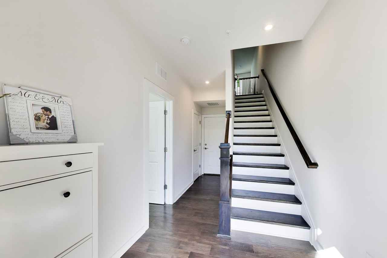 16212 Bushwick Pl - Photo 3 of 30