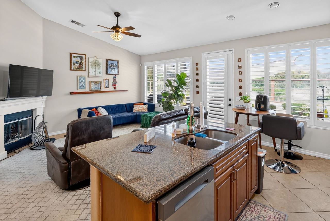 1528 Knoll Park Gln - Photo 7 of 36