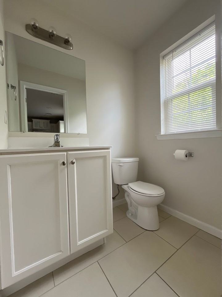 336 Central Park Ave - Photo 6 of 14