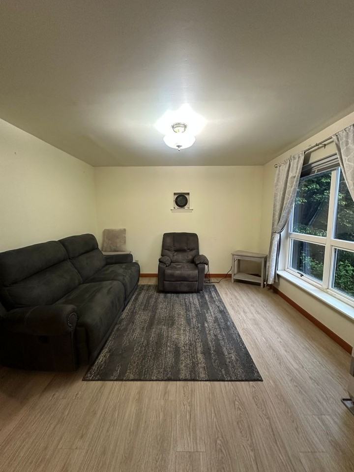 3439 Peninsula Rd - Photo 5 of 9