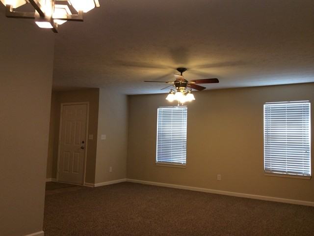 11942 Black Hills Dr - Photo 2 of 14