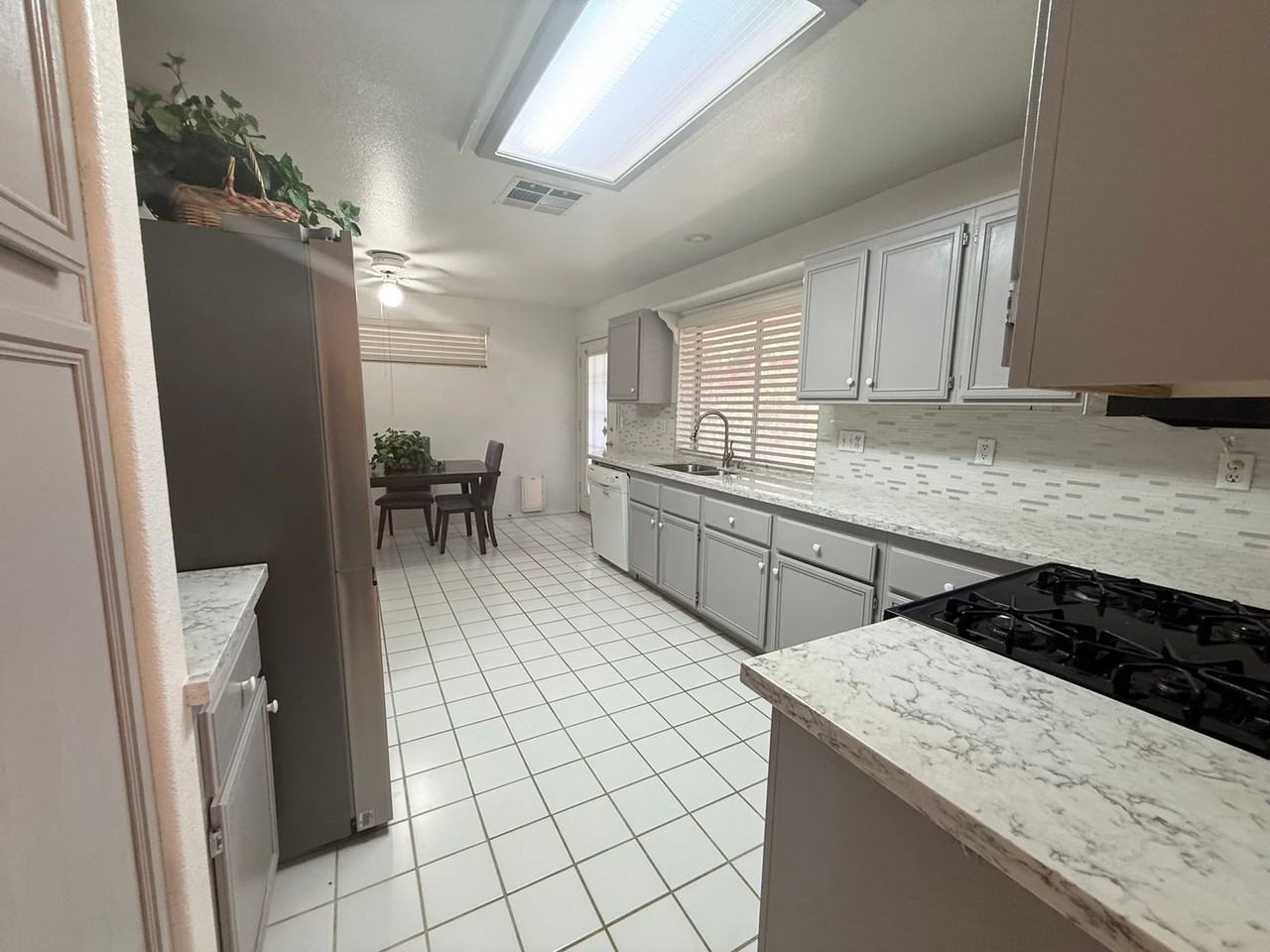 1778 Blue Ribbon Dr - Photo 4 of 27