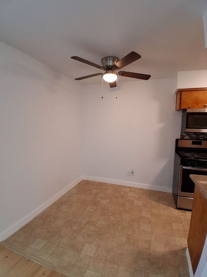 1190 S Winery Ave #222 - Photo 6 of 24