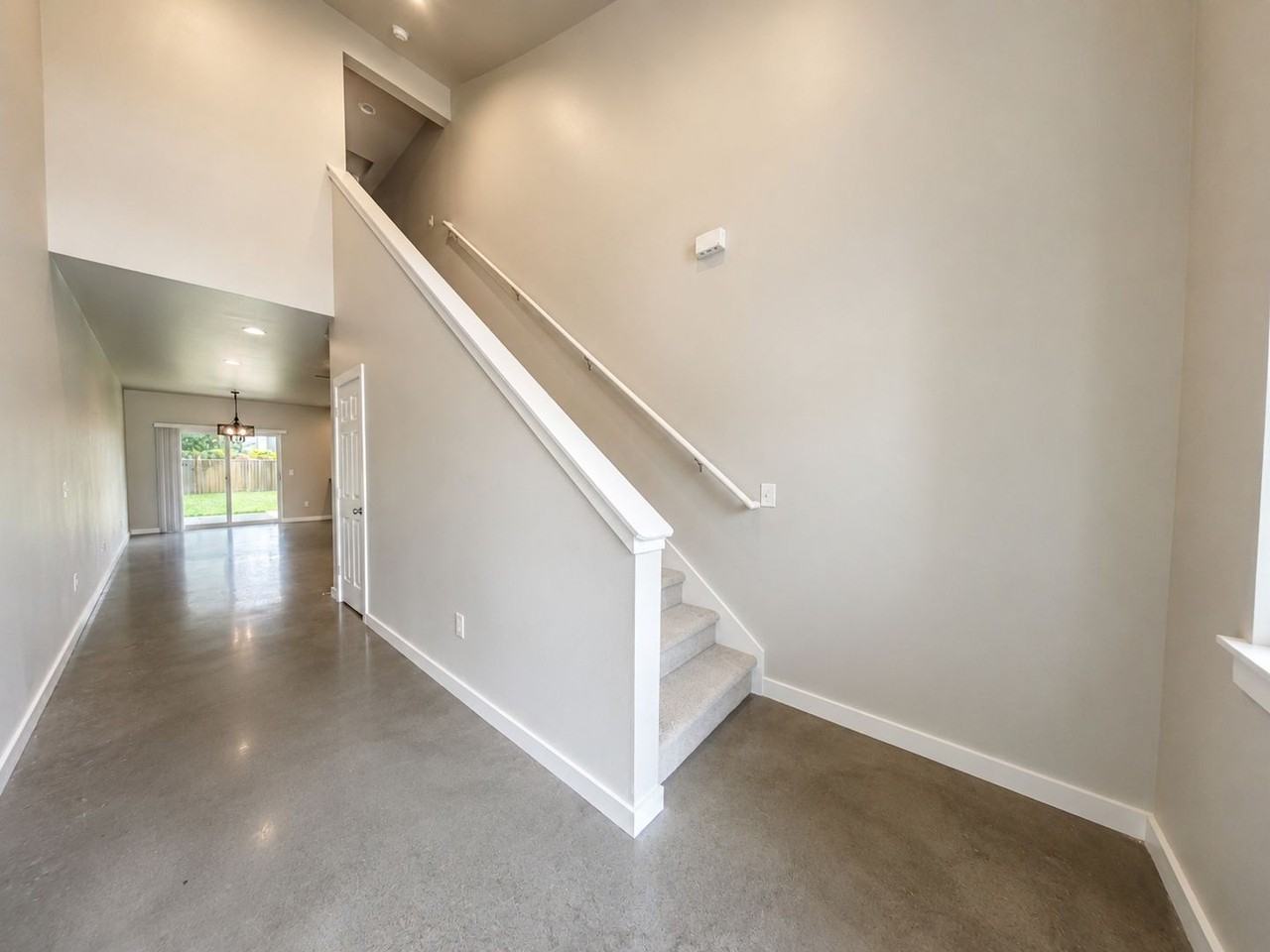 320 Meriwether Ave - Photo 2 of 29