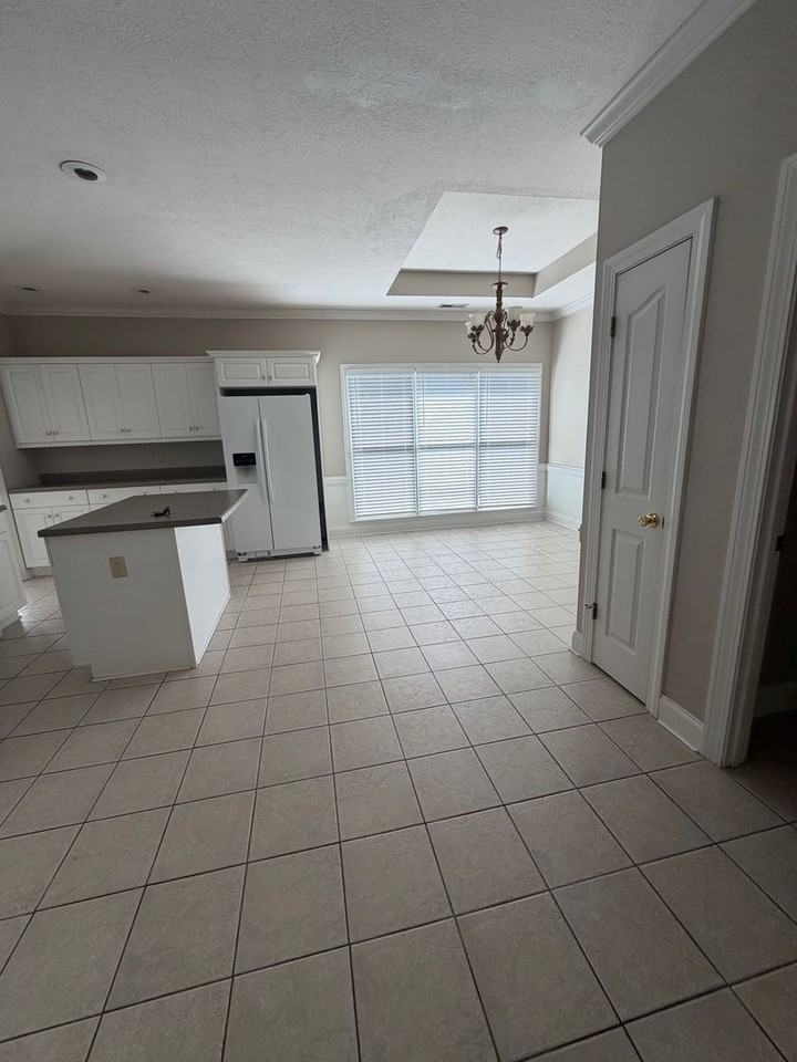 25 Plainsbrook Pl - Photo 4 of 14