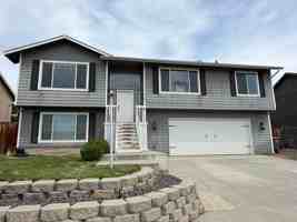 featured image of 2581 Ne Noble Loop