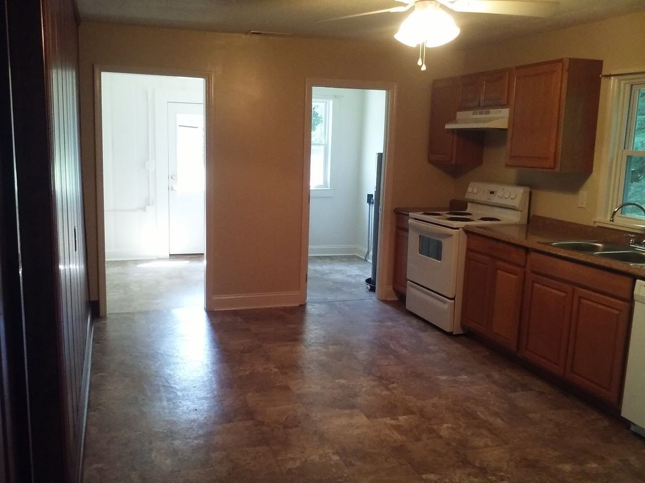 7973 Charlotte Pike - Photo 5 of 13