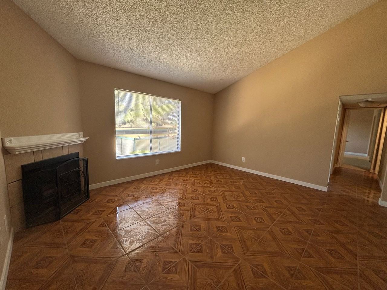 44430 15th St E #3 - Photo 4 of 21