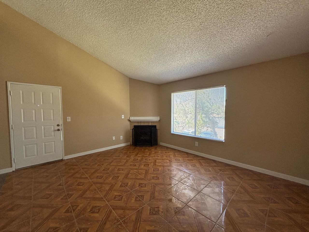 44430 15th St E #3 - Photo 5 of 21