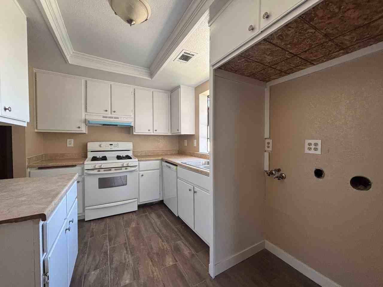44430 15th St E #3 - Photo 7 of 21