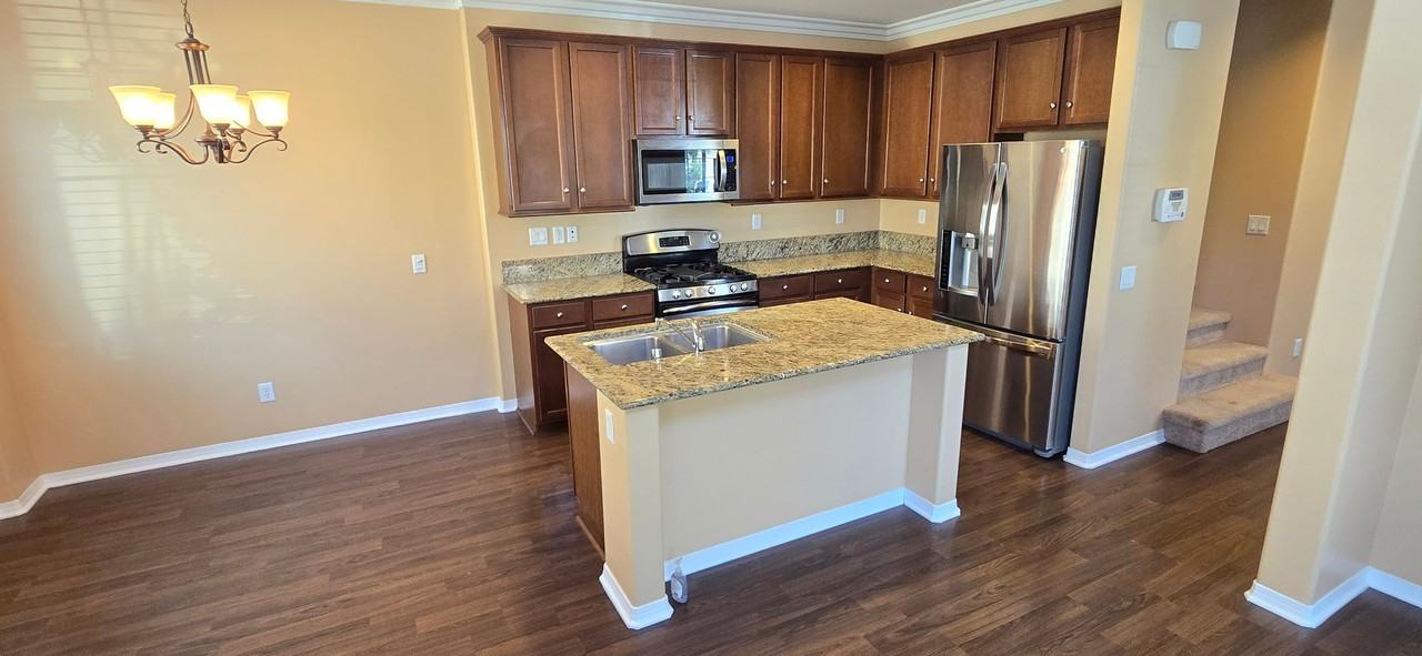 3060 N Juneberry St - Photo 4 of 50