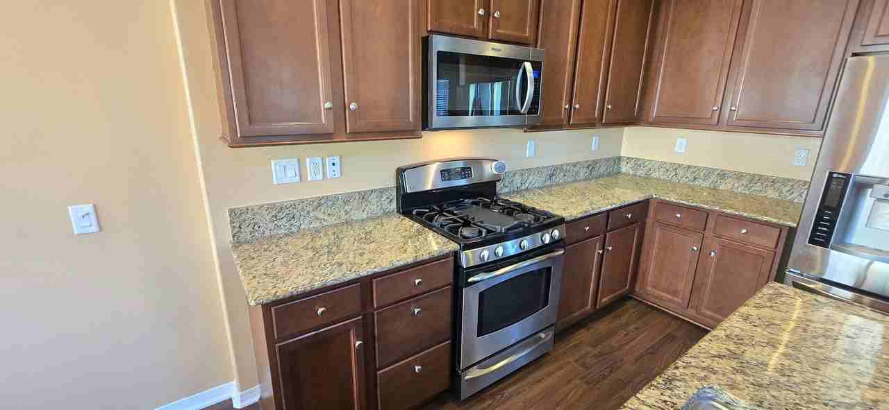 3060 N Juneberry St - Photo 5 of 50