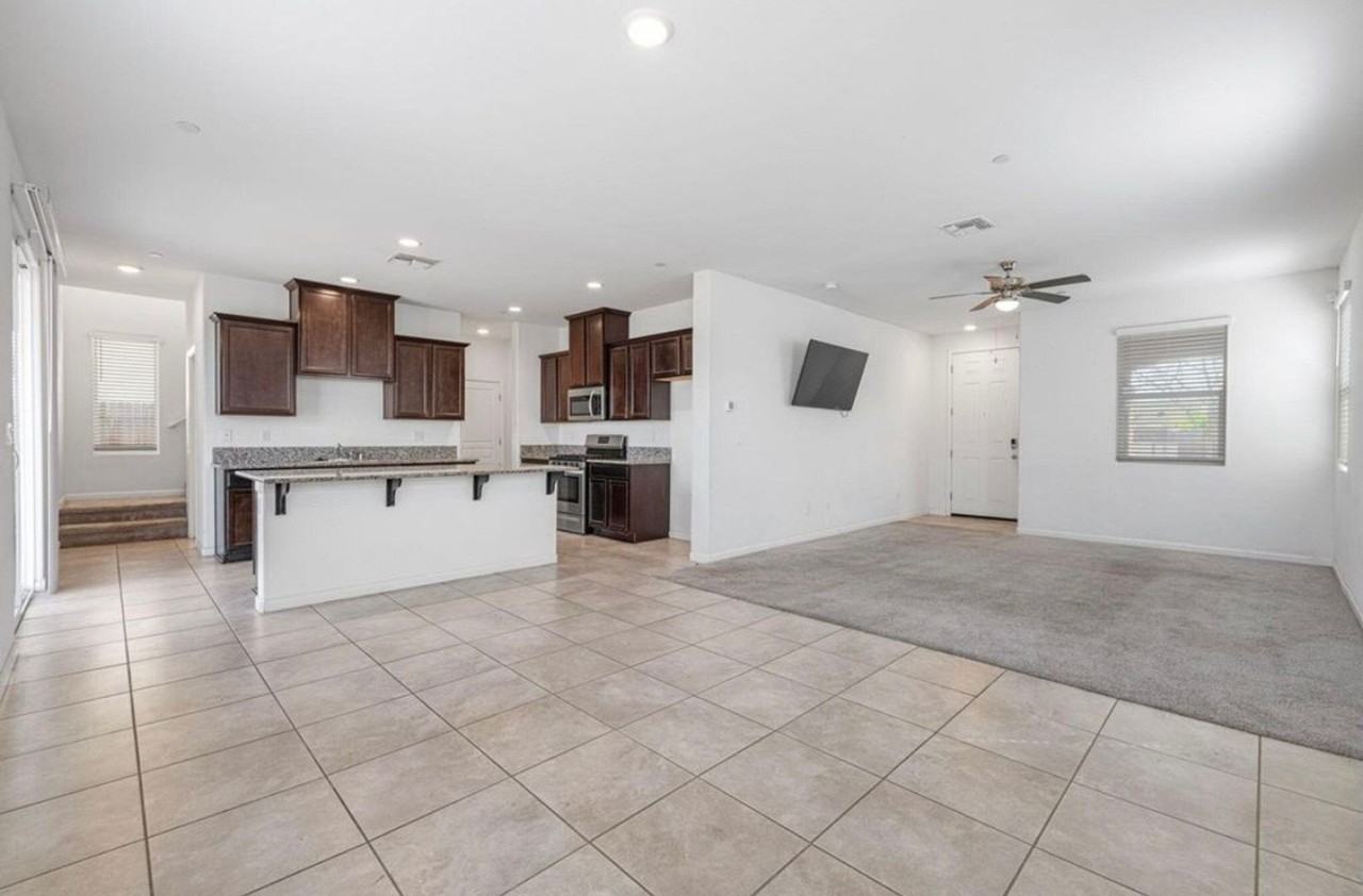641 S Laguna St - Photo 5 of 5