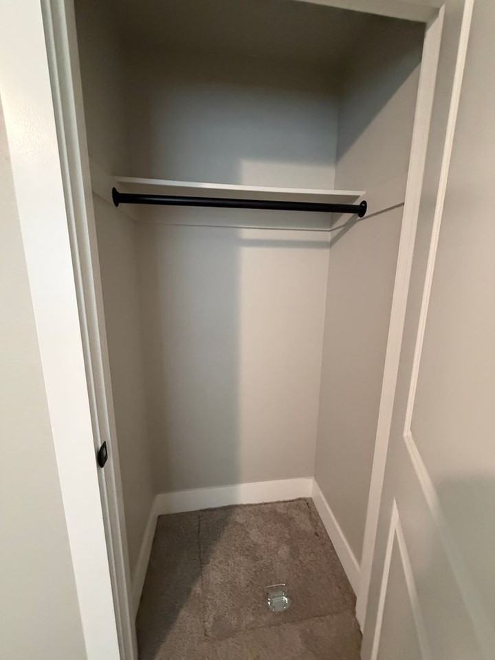 1326 W Carlton St - Photo 6 of 13