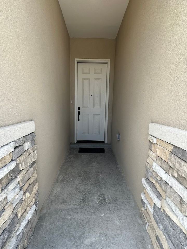 1471 Cabin Creek Ave - Photo 2 of 41