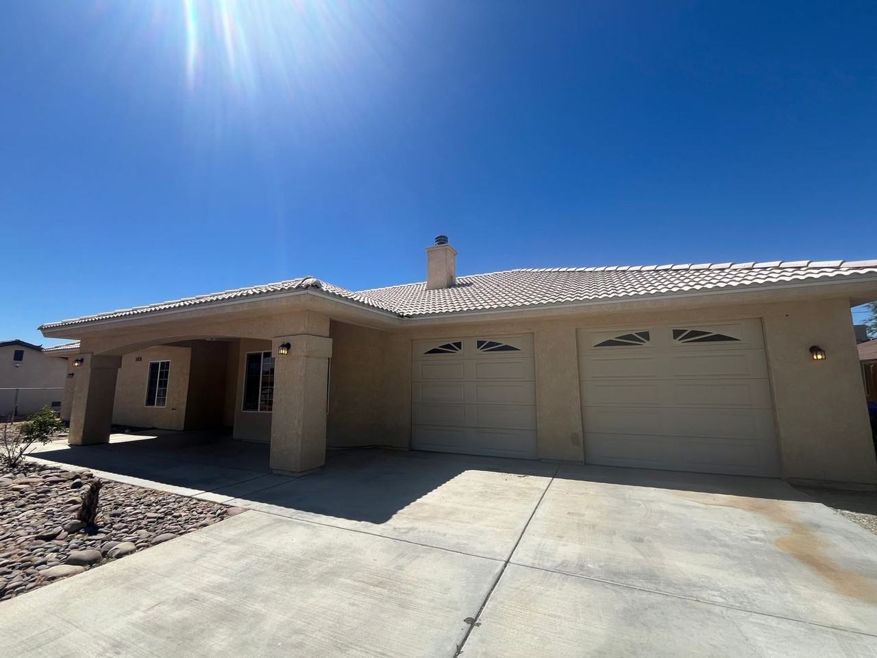 20255 Rimrock Rd - Photo 3 of 21