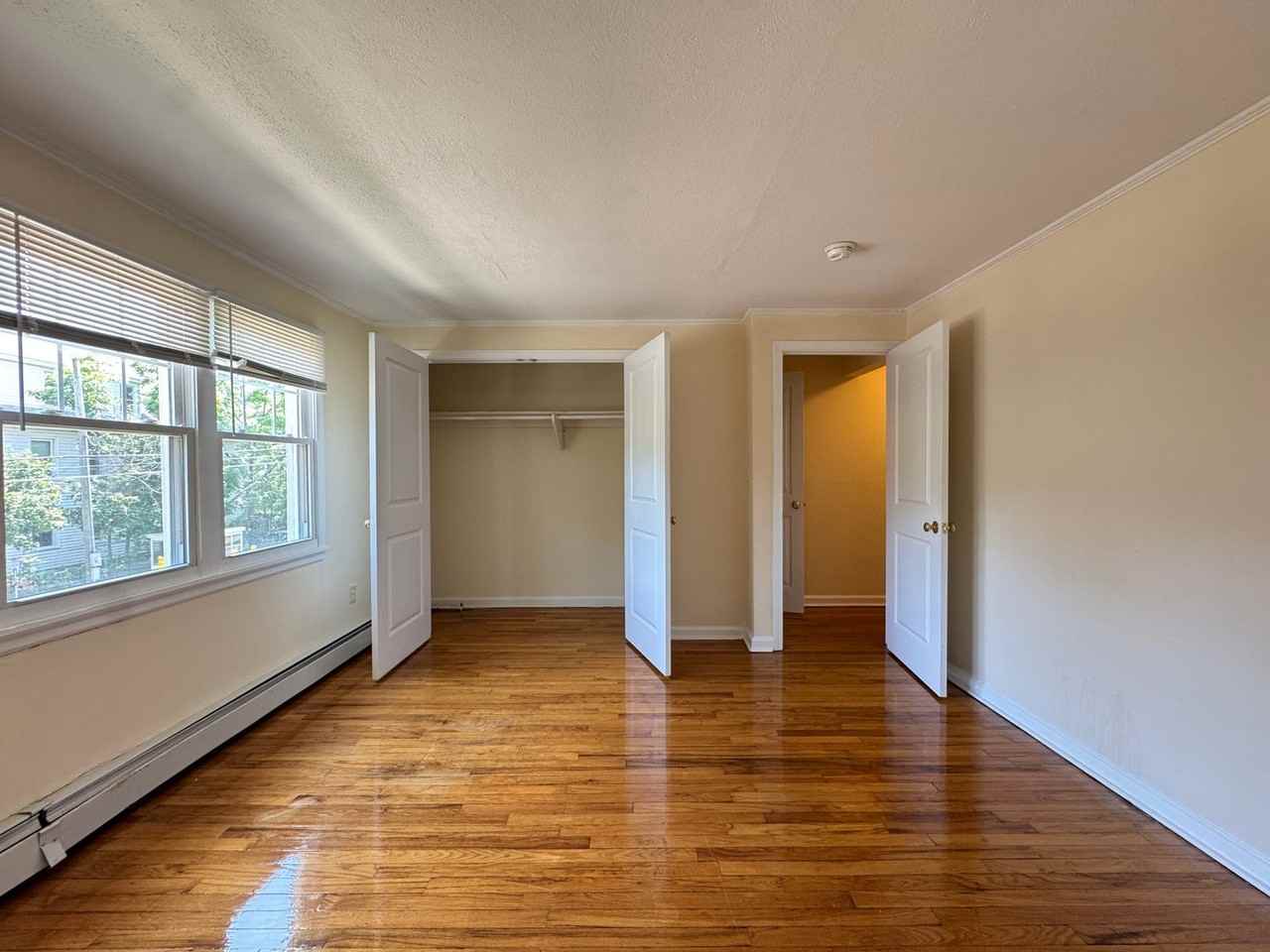 1 Savin Ct - Photo 3 of 24