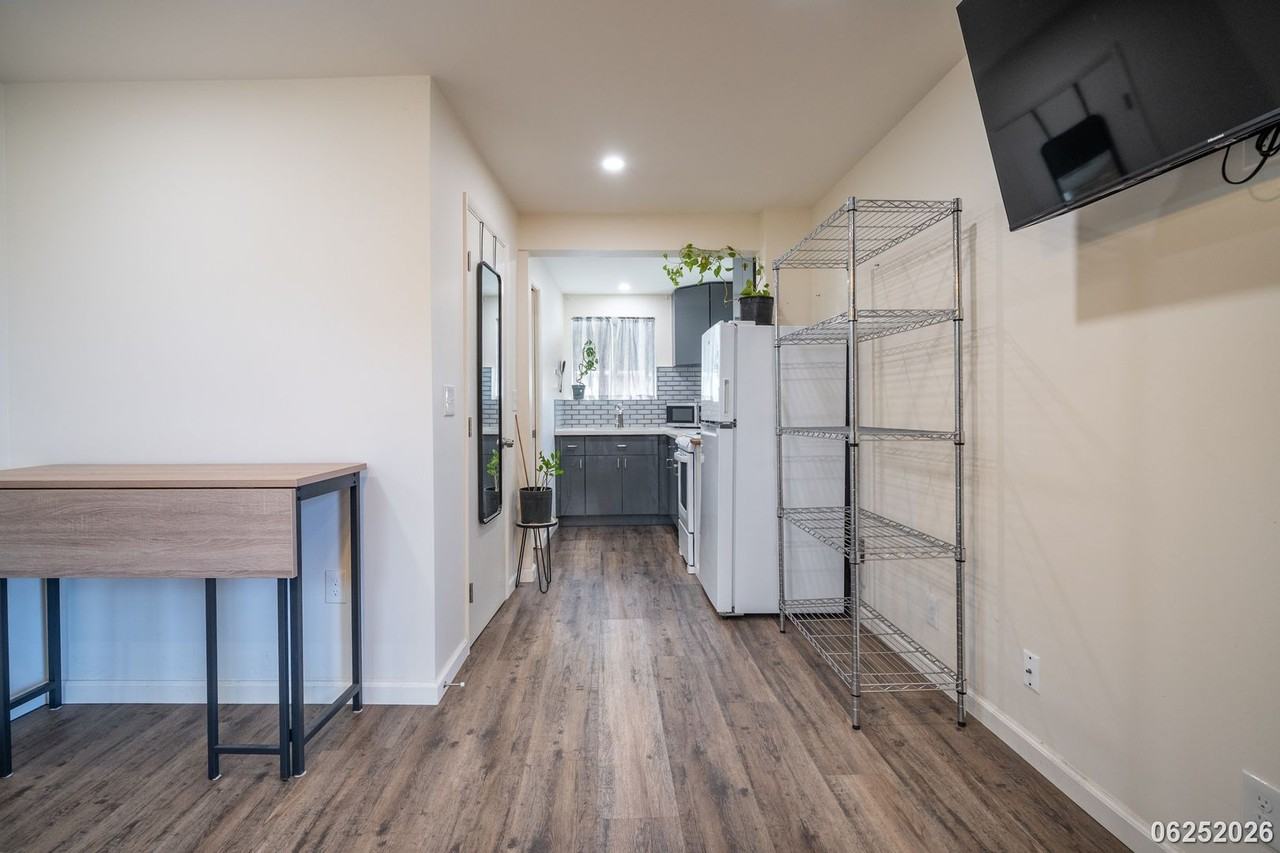 99-1061 Manako Pl #B - Photo 4 of 18