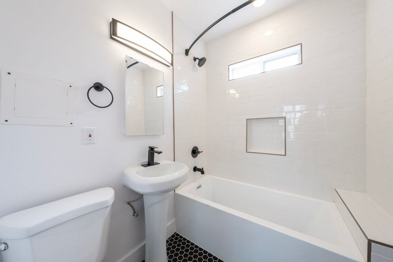 4707 N Figueroa St - Photo 5 of 11
