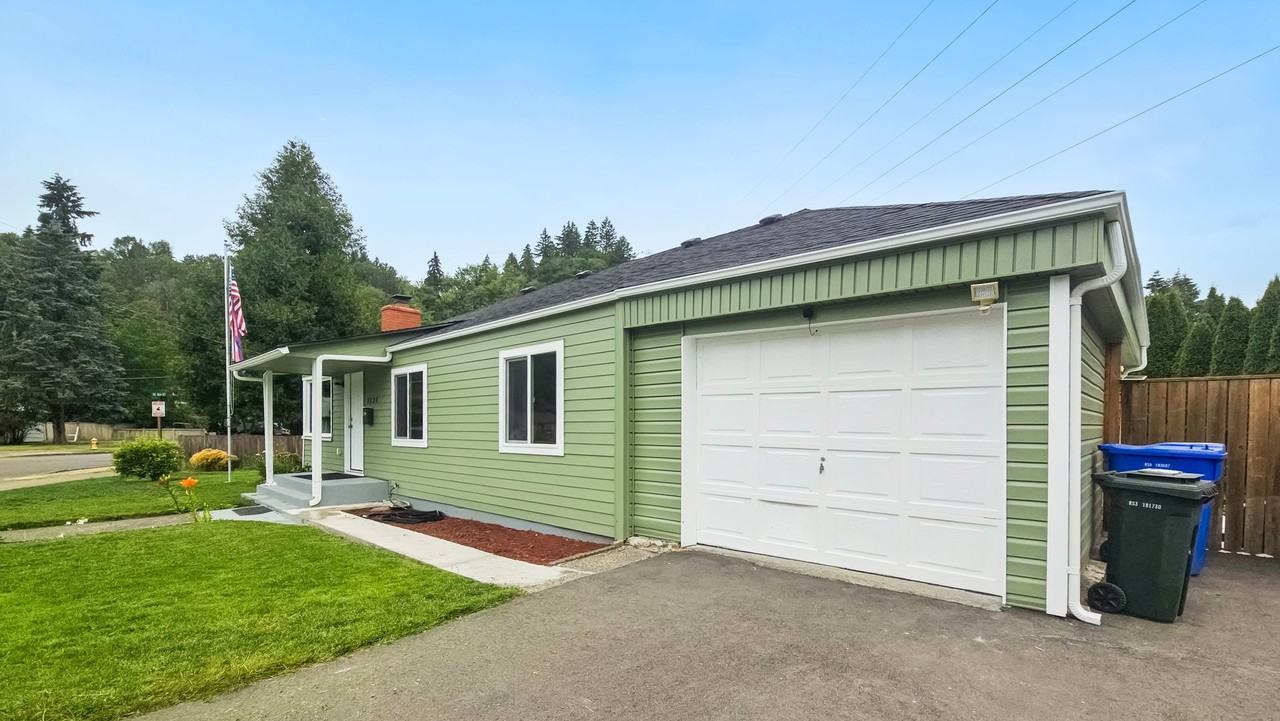 3330 Se 6th St - Photo 3 of 17