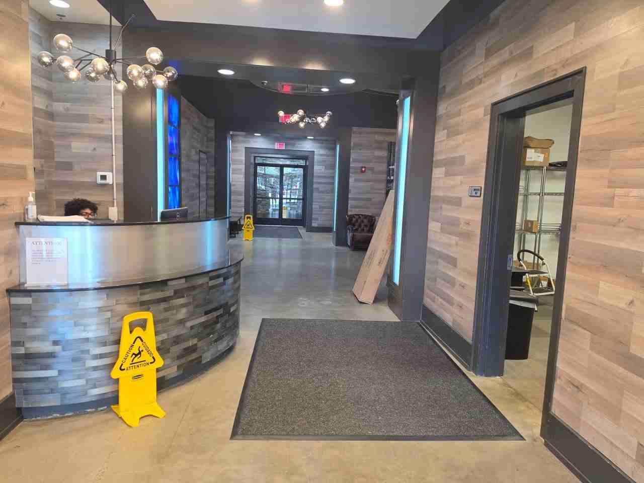 1 1 Carriage Plaza - Photo 3 of 27