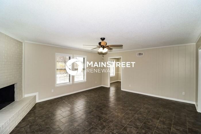 5685 Antwerp Ave W - Photo 5 of 17