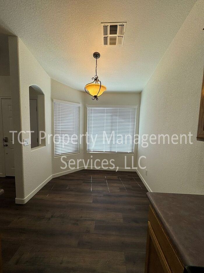 9317 E Olla Ave - Photo 6 of 18